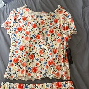 matching shirt a skirt set. Youth Large but could fit and adult small.